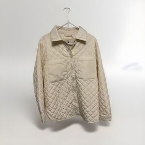Amazon Cream Quilted women’s coat Size XL button up